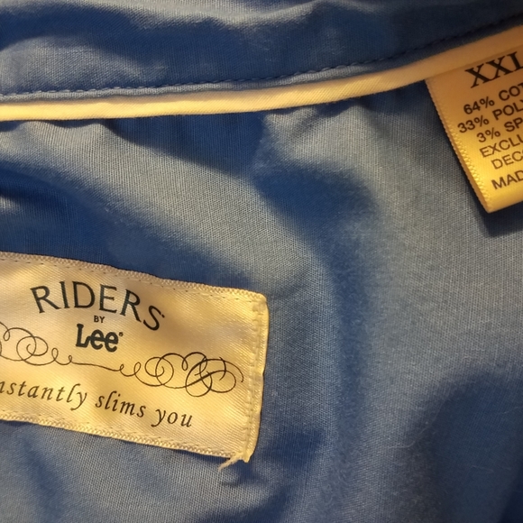 Blue Women's 3/4 Length Sleeve Button Down - Picture 5 of 5